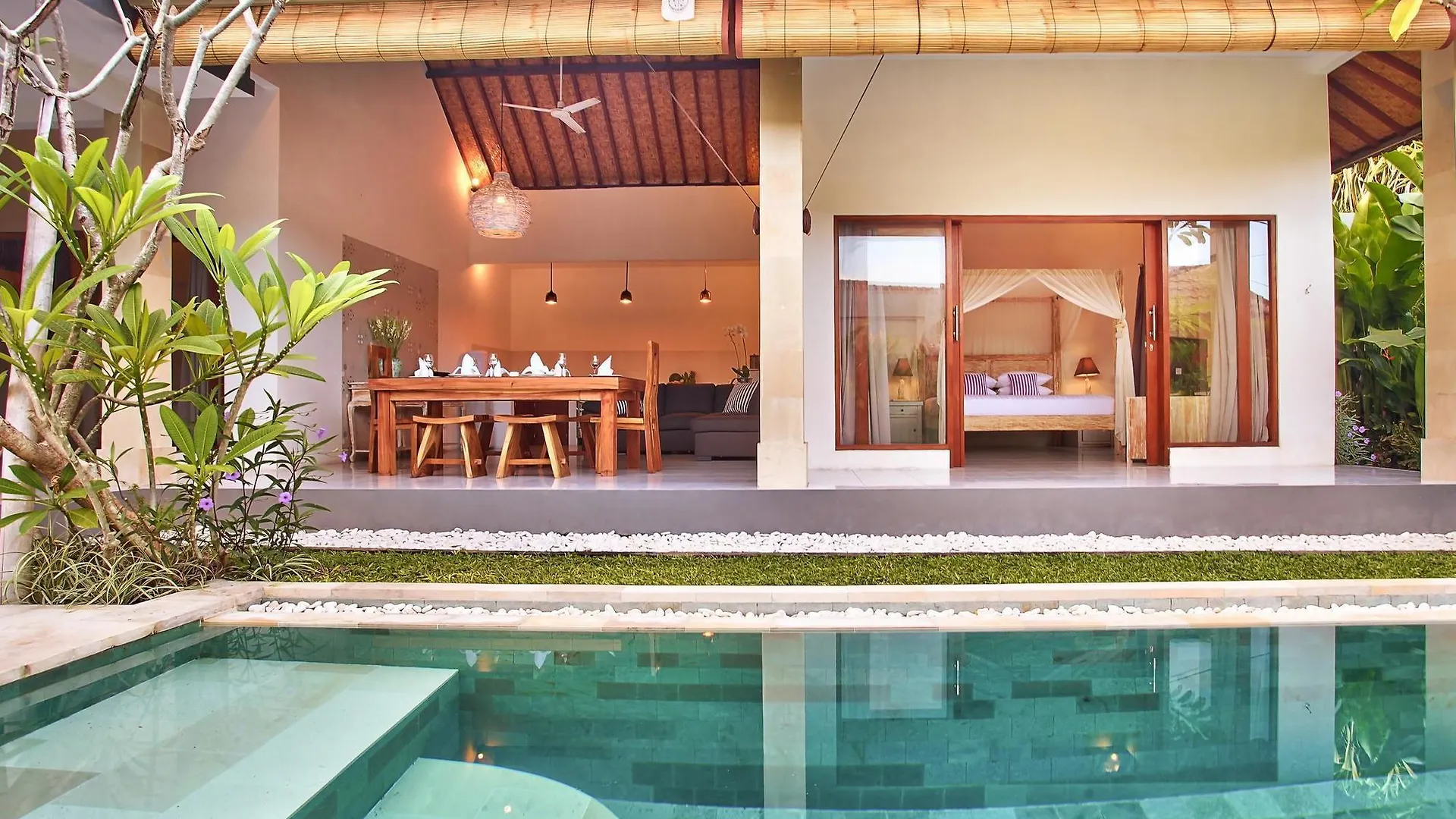 סמיניאק Saudara Villas אינדונזיה