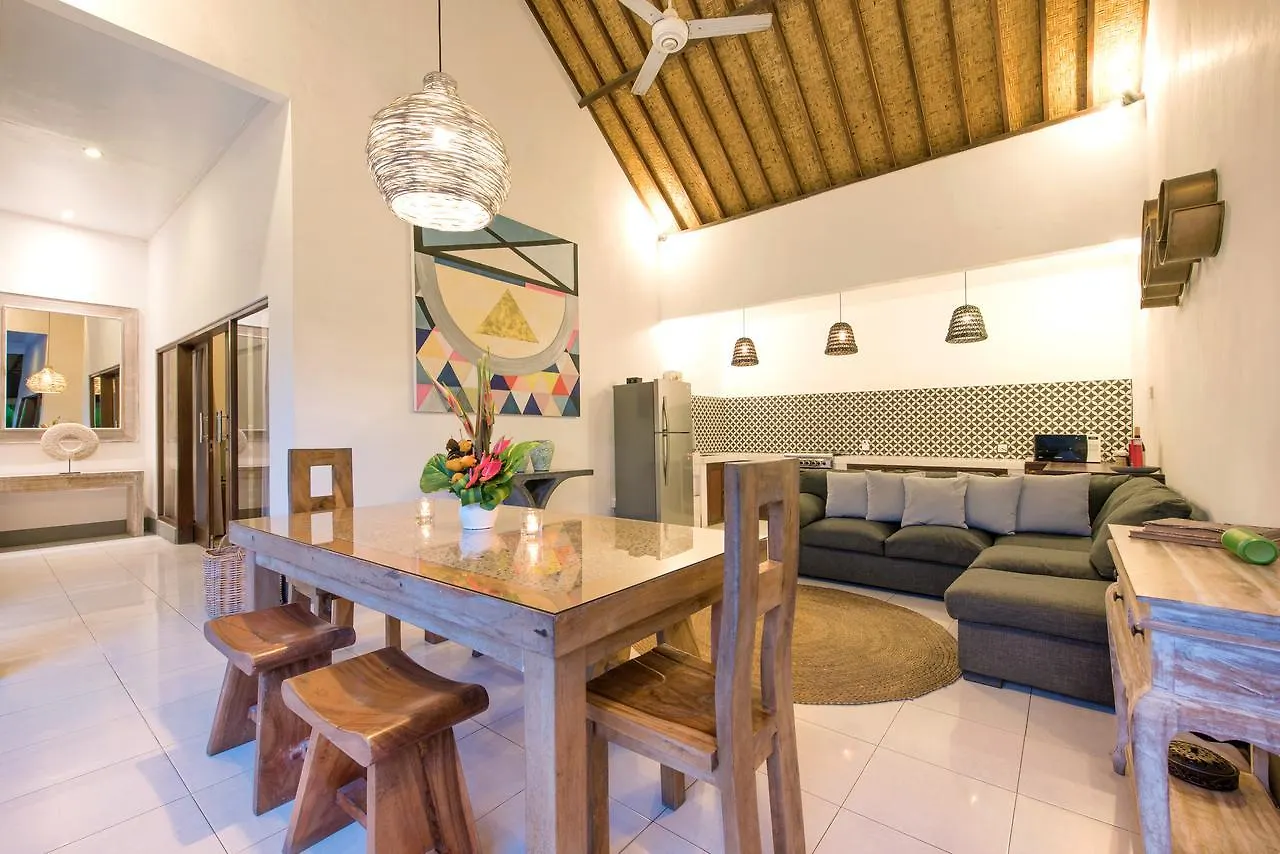 סמיניאק Saudara Villas