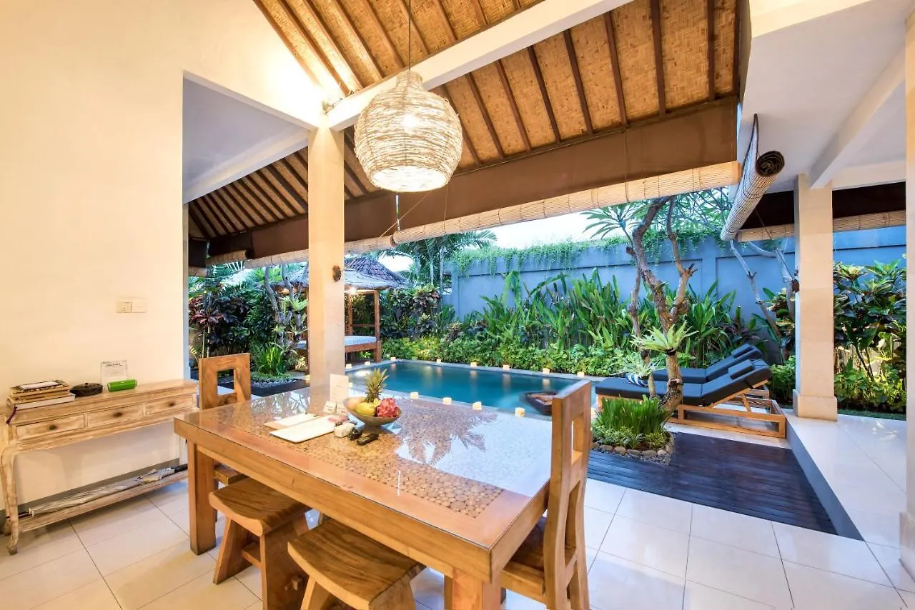 סמיניאק Saudara Villas
